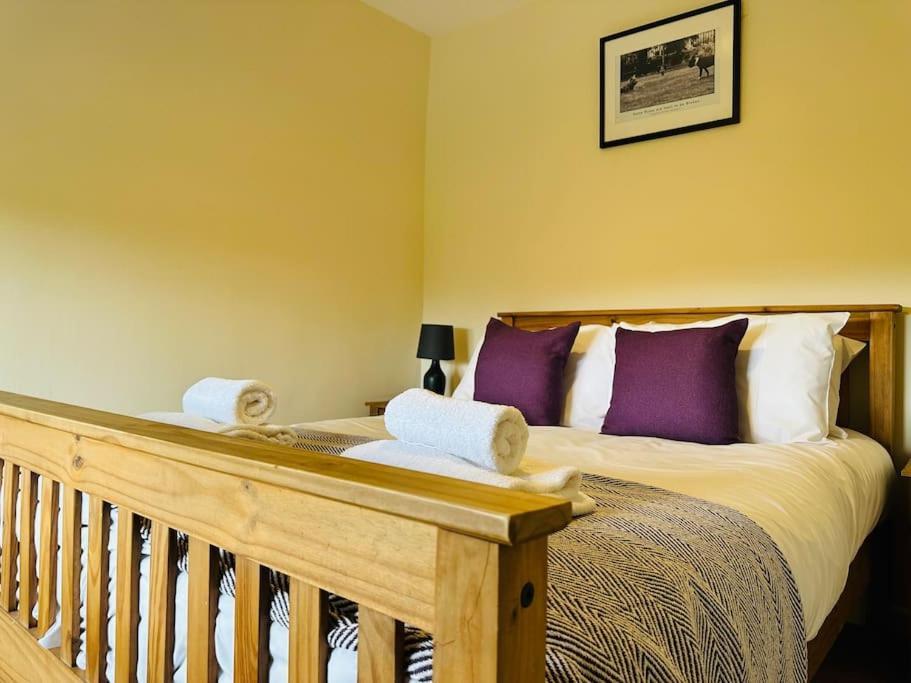 Upper Caerfaelog Farmhouse Llanbister 外观 照片