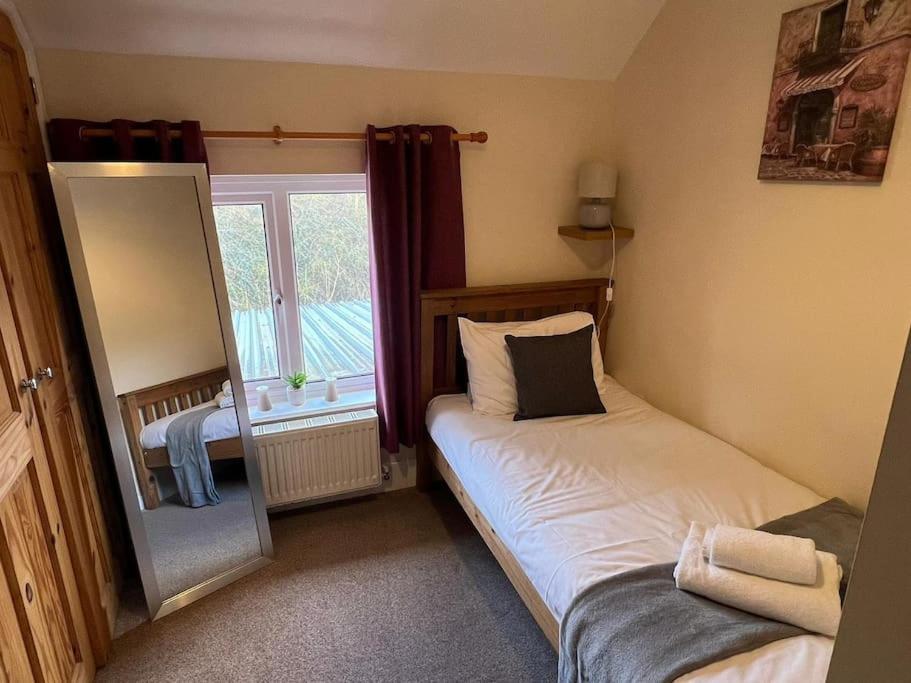 Upper Caerfaelog Farmhouse Llanbister 外观 照片