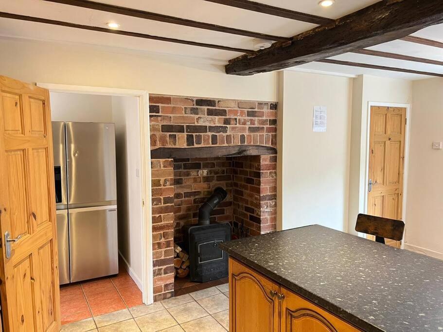 Upper Caerfaelog Farmhouse Llanbister 外观 照片